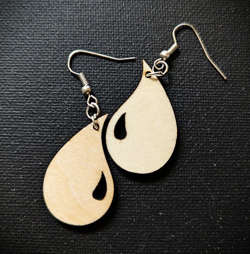 Boucles en forme de goutte d'eau